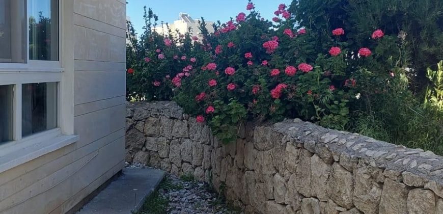 Seafront Penthouse In Turtle Bay Village, Esentepe, Kyrenia